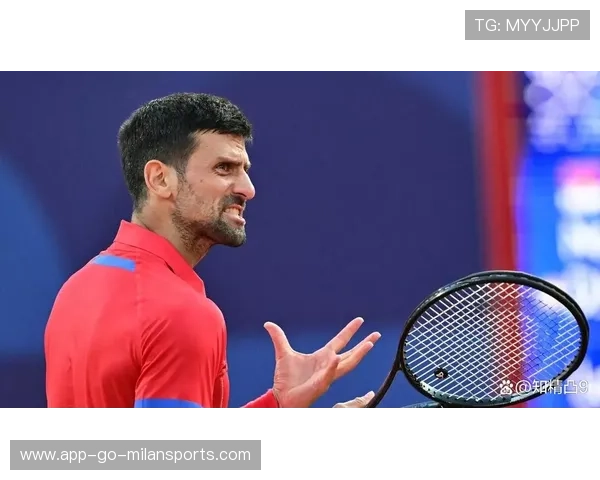 德约科维奇怒喷裁判，比赛一度中断