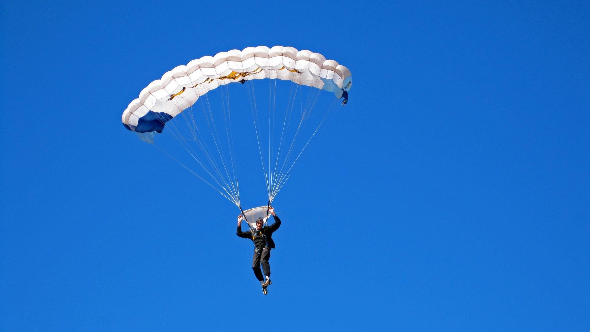 米兰真人-电竞激情引燃玩家心跳，电竞激励